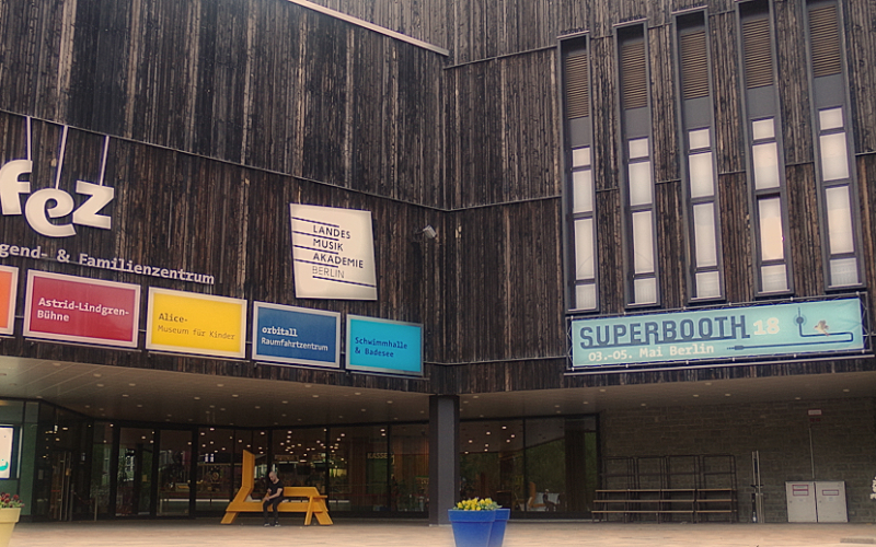 Музыкальная выставка Superbooth 2019 в Берлине.