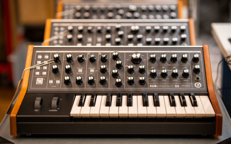 Moog Subfter 25 - это новый универсальный инструмент для уникального звукового выражения