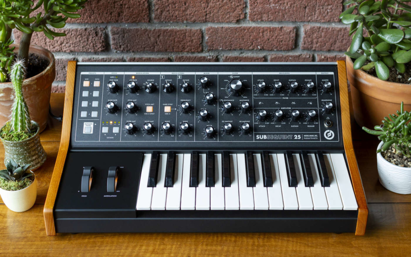 Moog Subfter 25 предлагает классический аналоговый звук