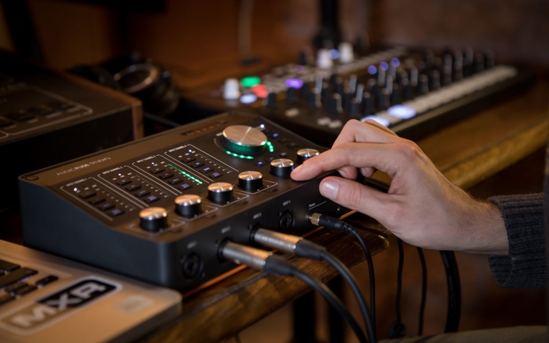 Arturia AudioFuse Studio доступен новый аудиоинтерфейс